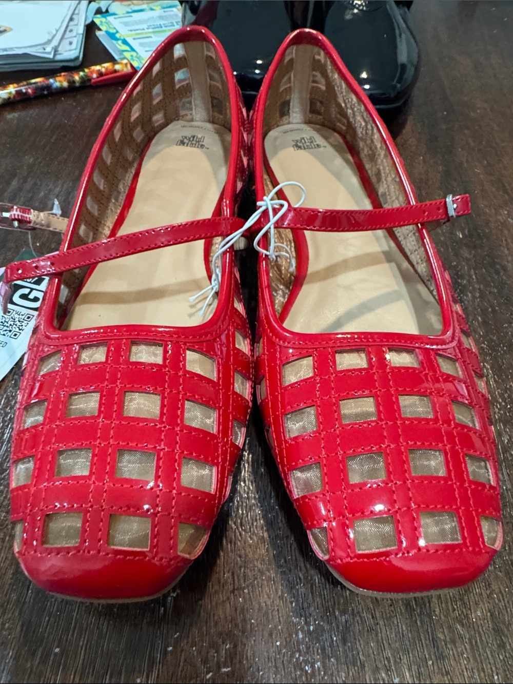 Wild fable women’s Red Cutout Mary Jane Flats size 11 - Picture 8 of 9